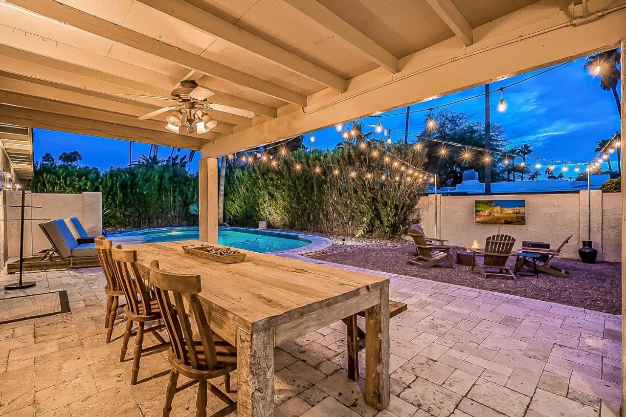 Adobe With Backyard Oasis! Holiday home